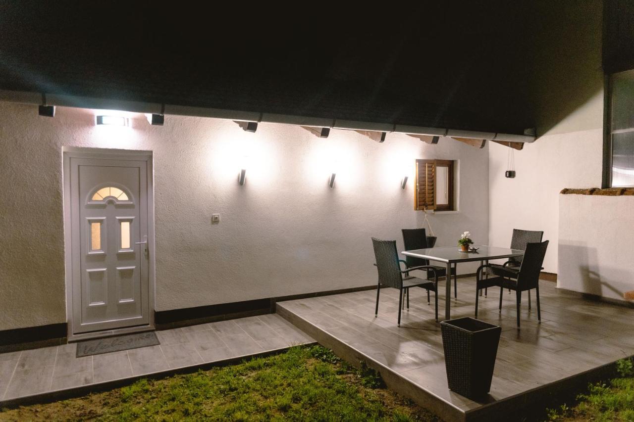 Studio Apartman Planb, Self Check In Όσιγιεκ Εξωτερικό φωτογραφία