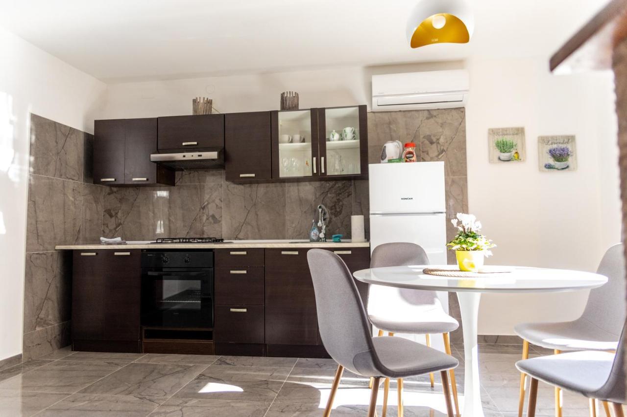 Studio Apartman Planb, Self Check In Όσιγιεκ Εξωτερικό φωτογραφία